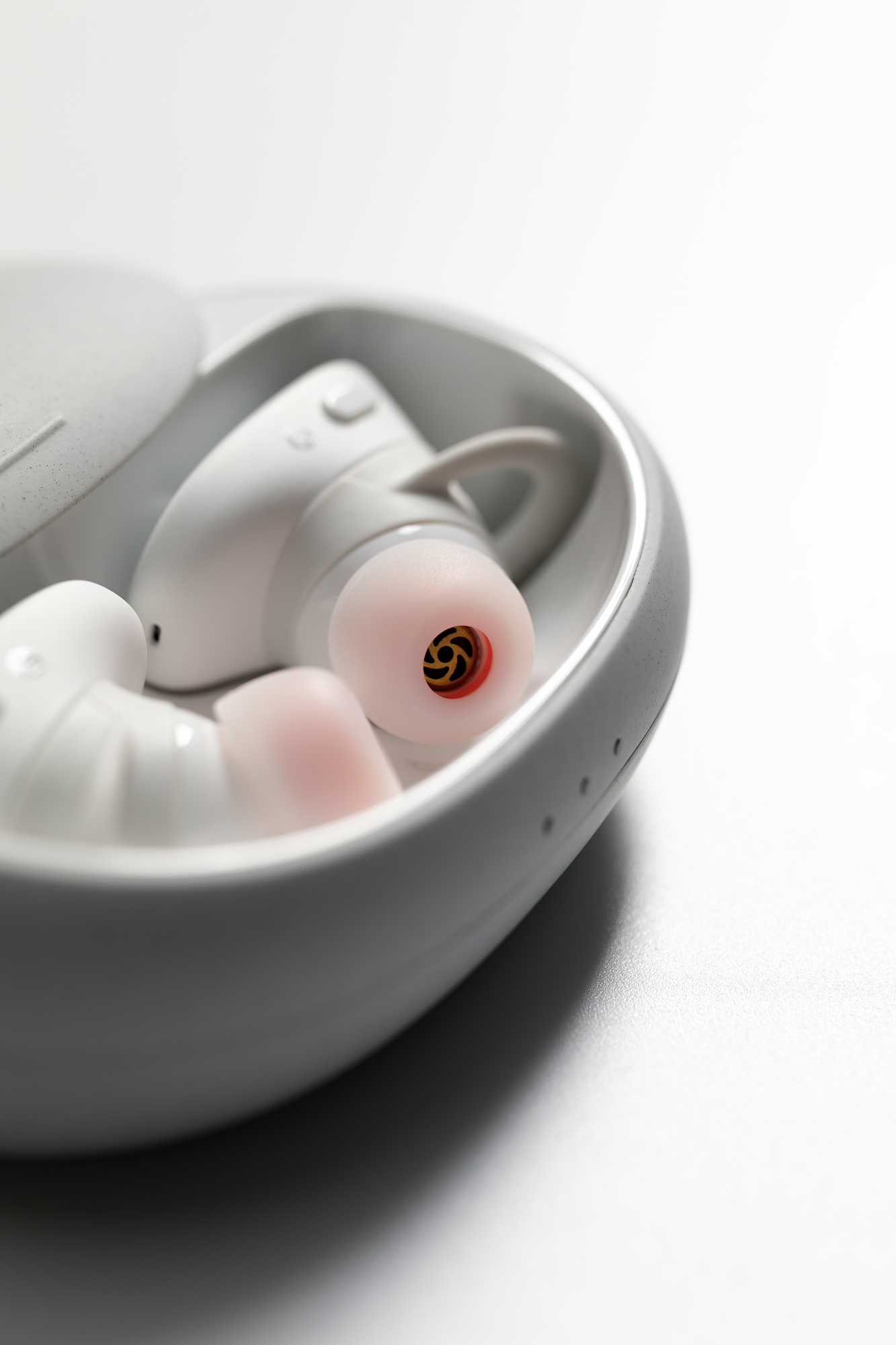 Soundcore，Bluetooth，headset，Shenzhen，shot，