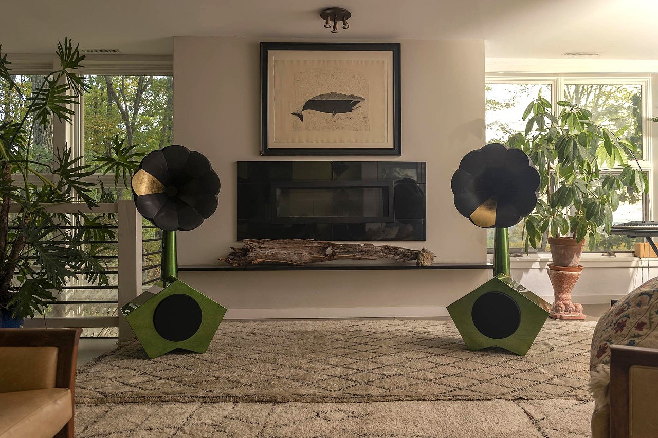 speaker，Retro，product design，industrial design，Black glue，Design，