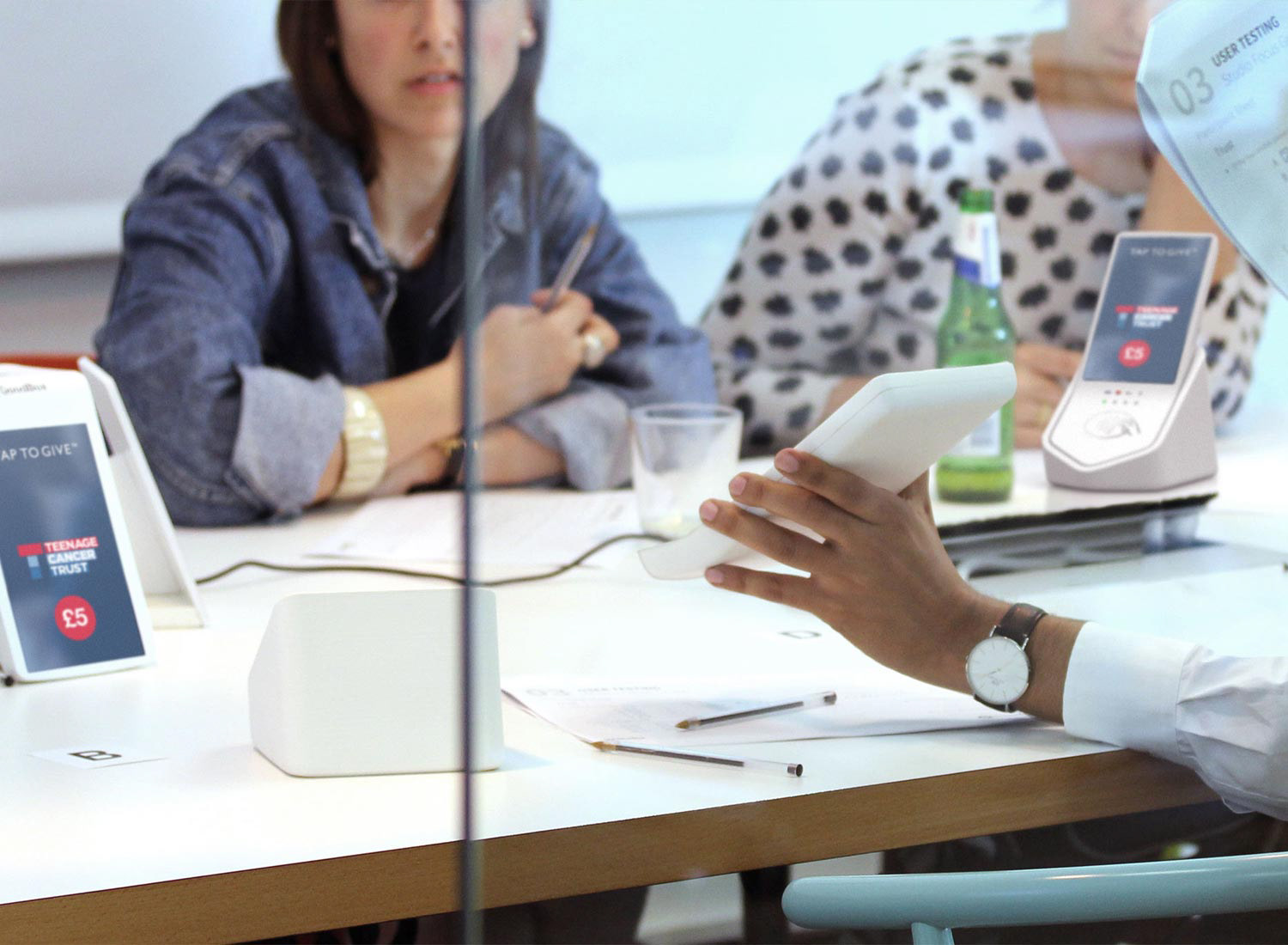 V2 STUDIOS，Contactless donation，product design，reddot award 2019，Goodbox，