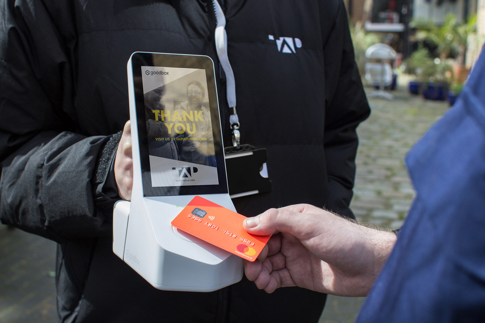 V2 STUDIOS，Contactless donation，product design，reddot award 2019，Goodbox，