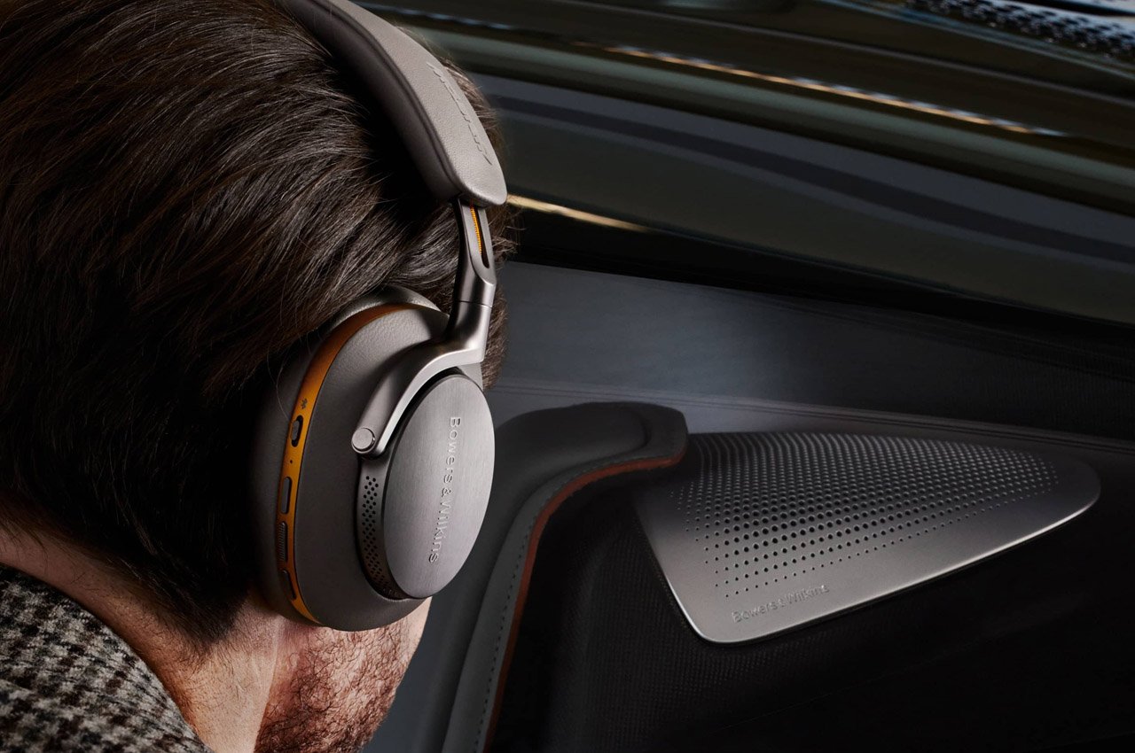 Bower and Wilkins，Px8 headphones，product design，MCLAREN EDITION PX8，Two-Tone Finish，Ergonomics，