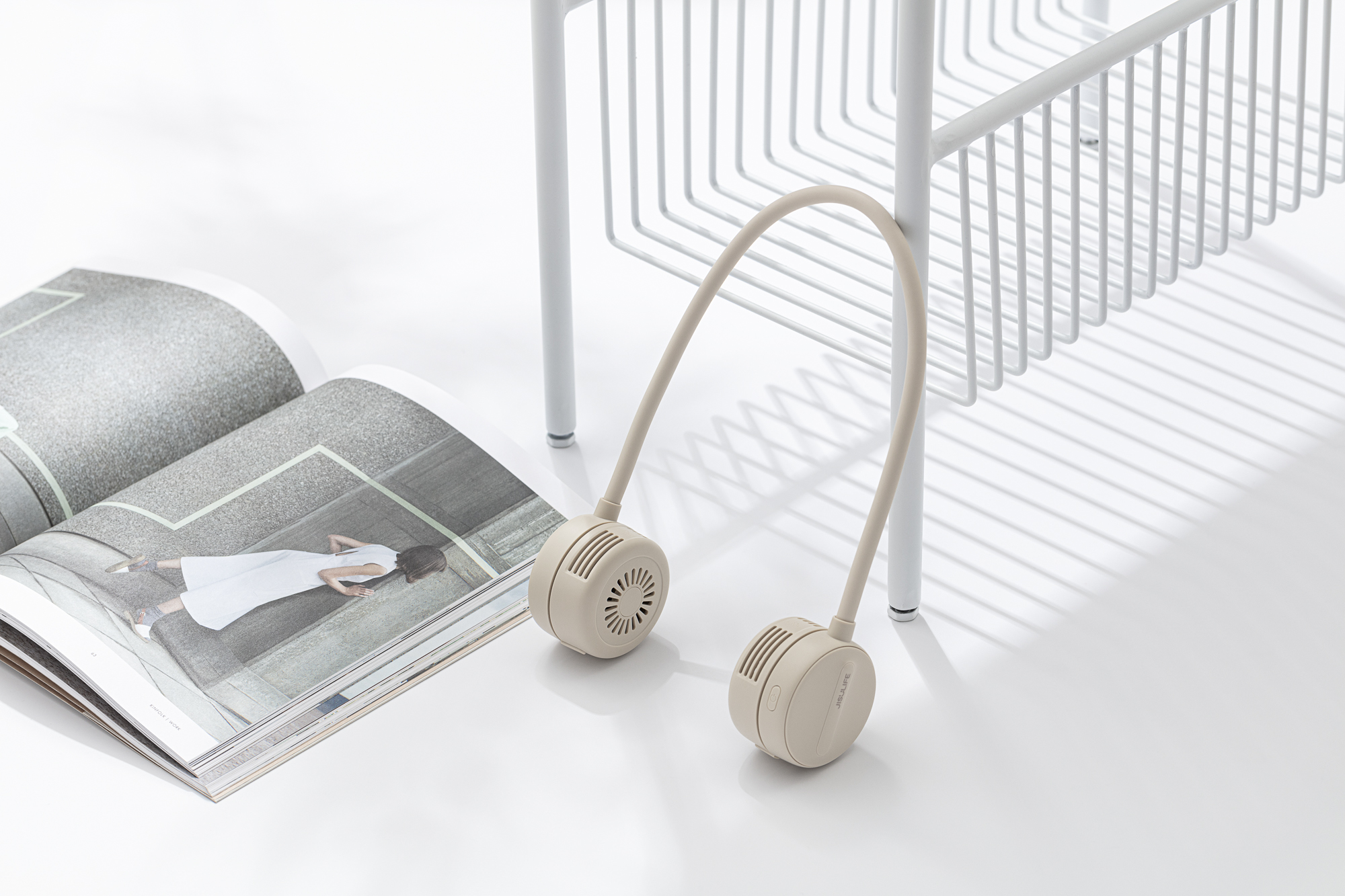 Several elements，halter ，Fan，