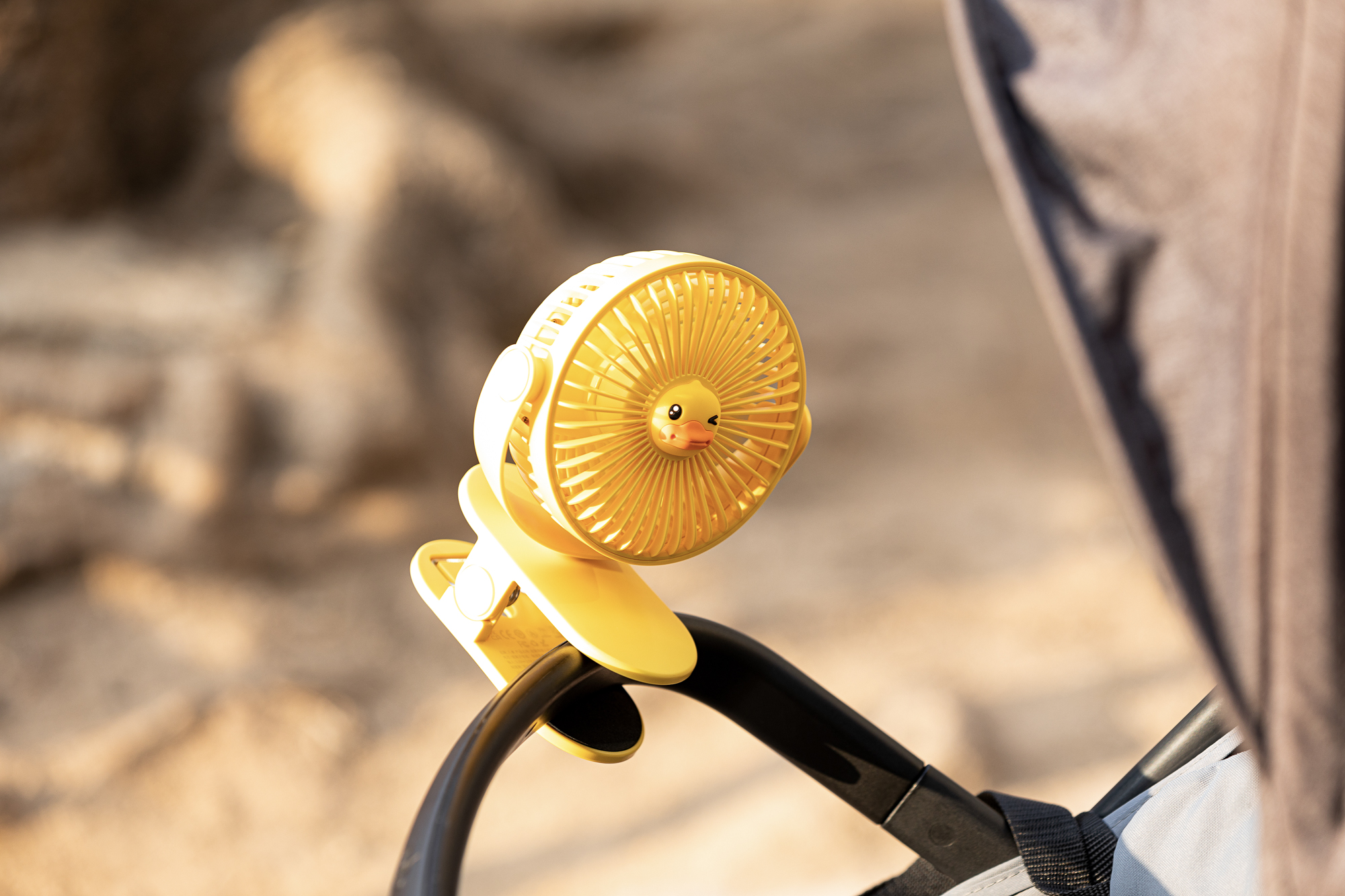 Several elements，Yellow duck，Clip，Fan，