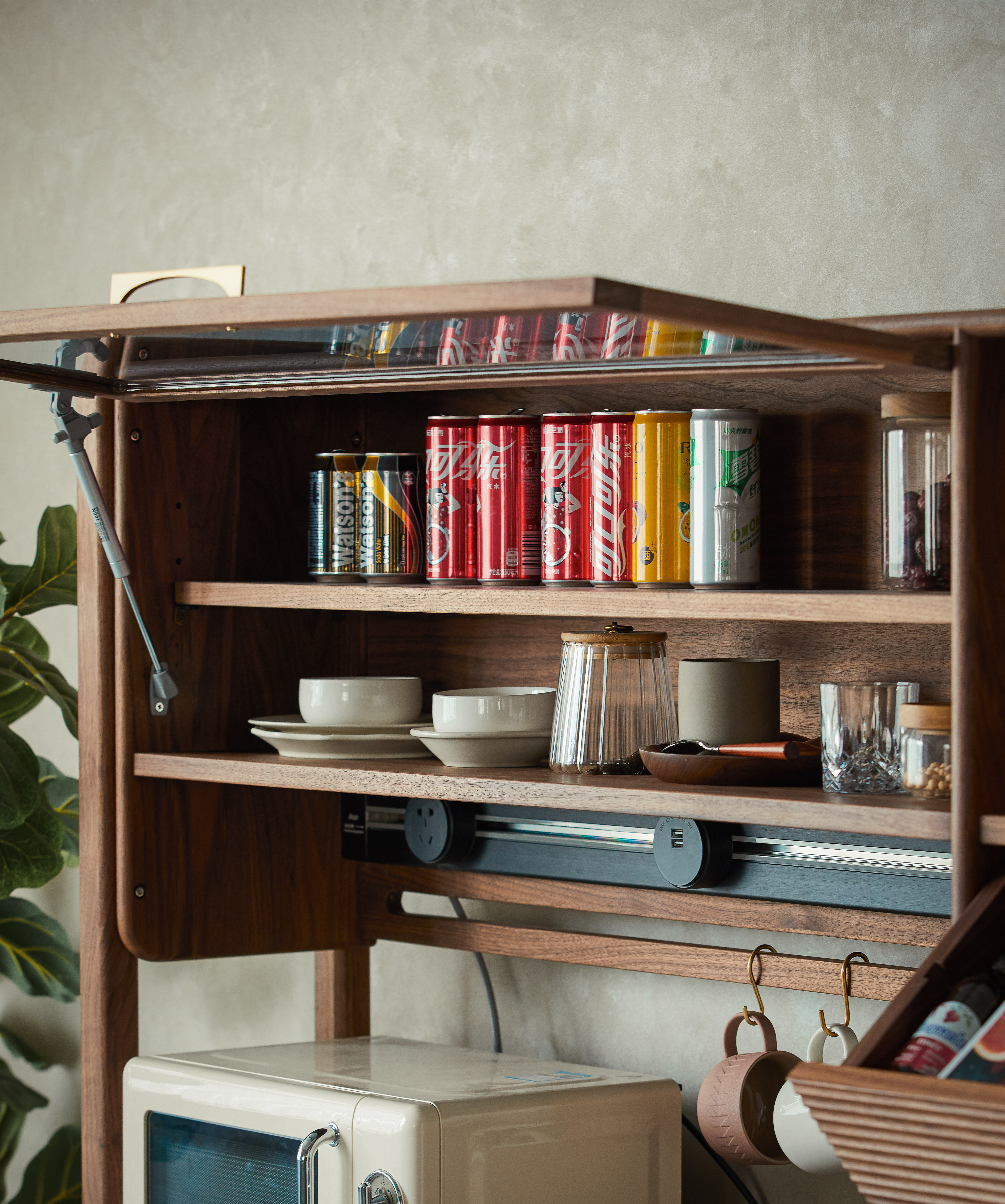 furniture design ，Sideboard，Black walnut，