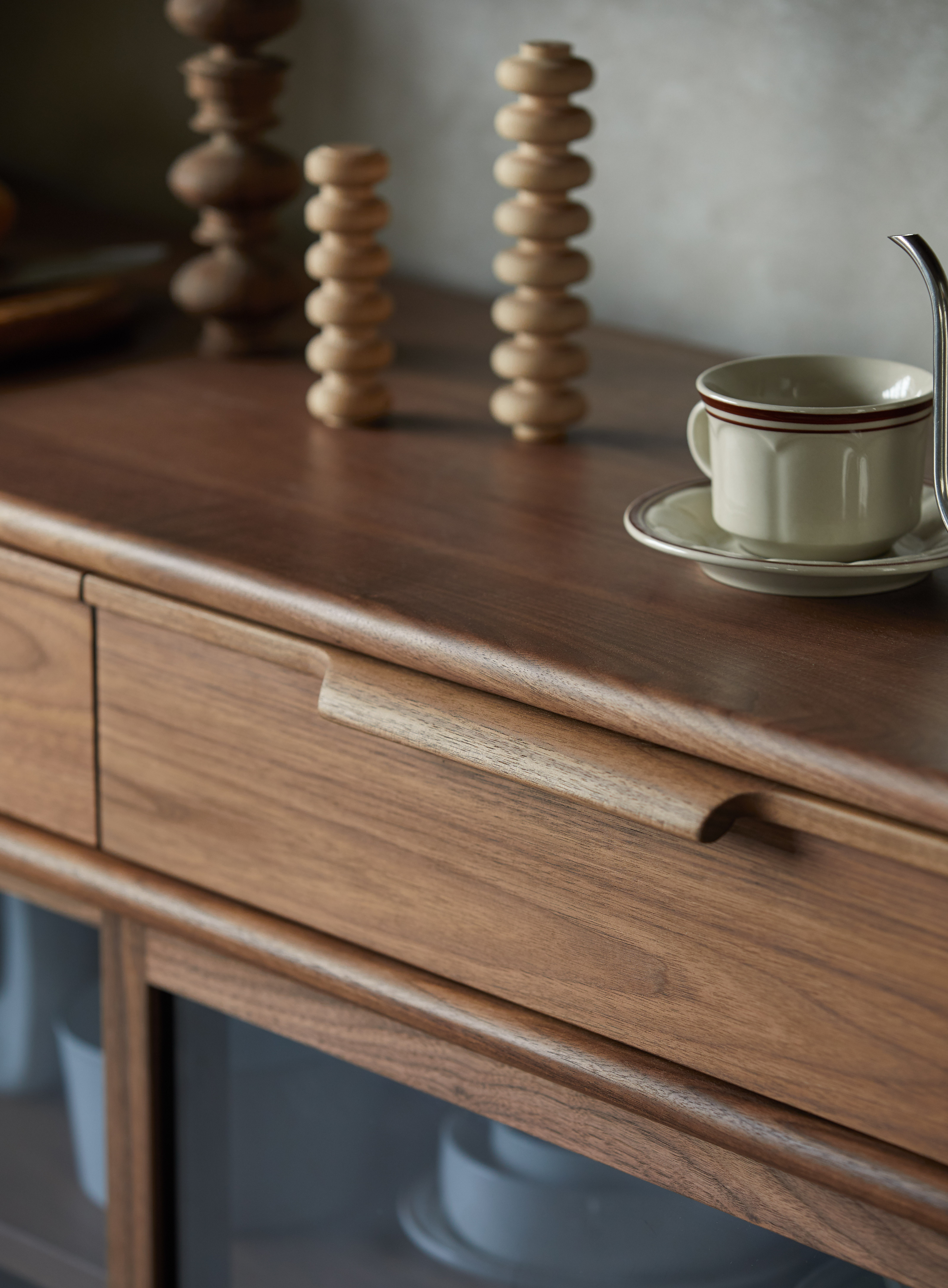 furniture design ，Sideboard，Black walnut，