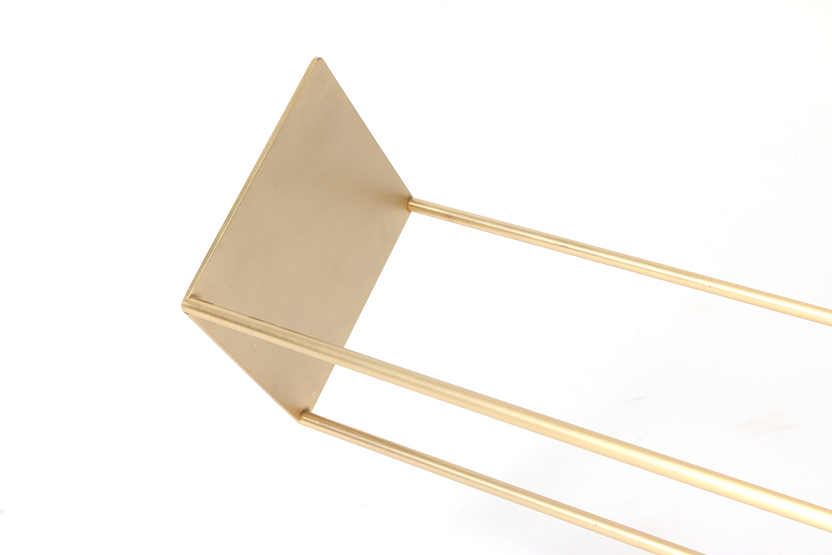 dynamic，Wooden ball，tilt，ODDLY，bookshelf，