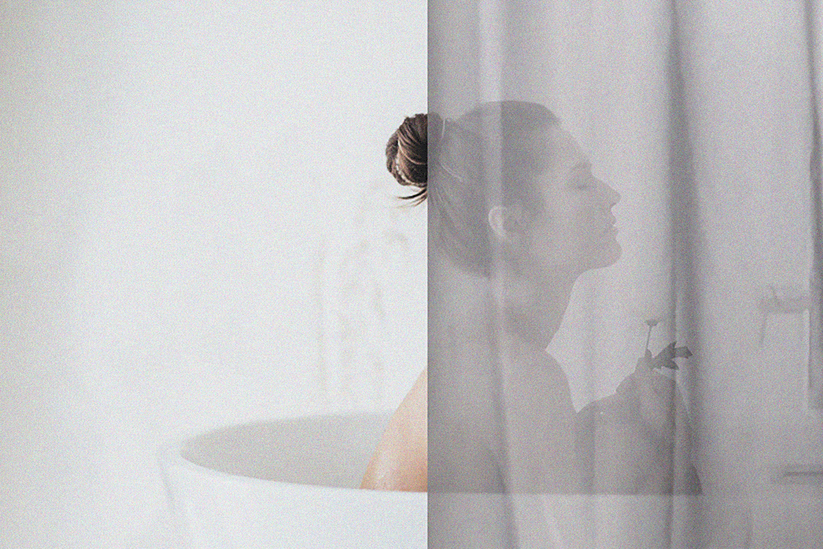 Charger，disinfect，mobile phone，Interesting，