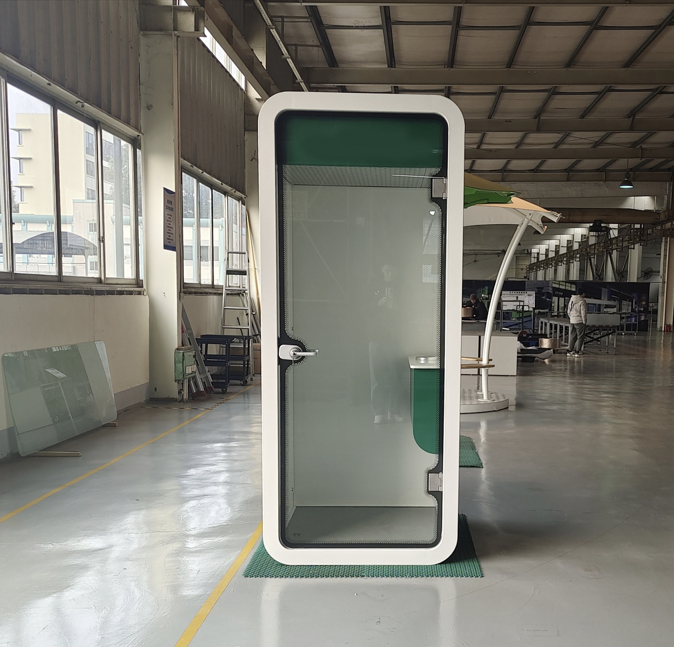 Space, isolation, independence，