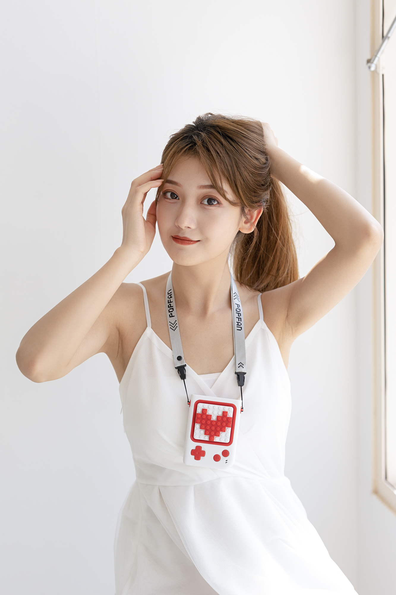 star nucleus，recreational machines，halter ，Fan，