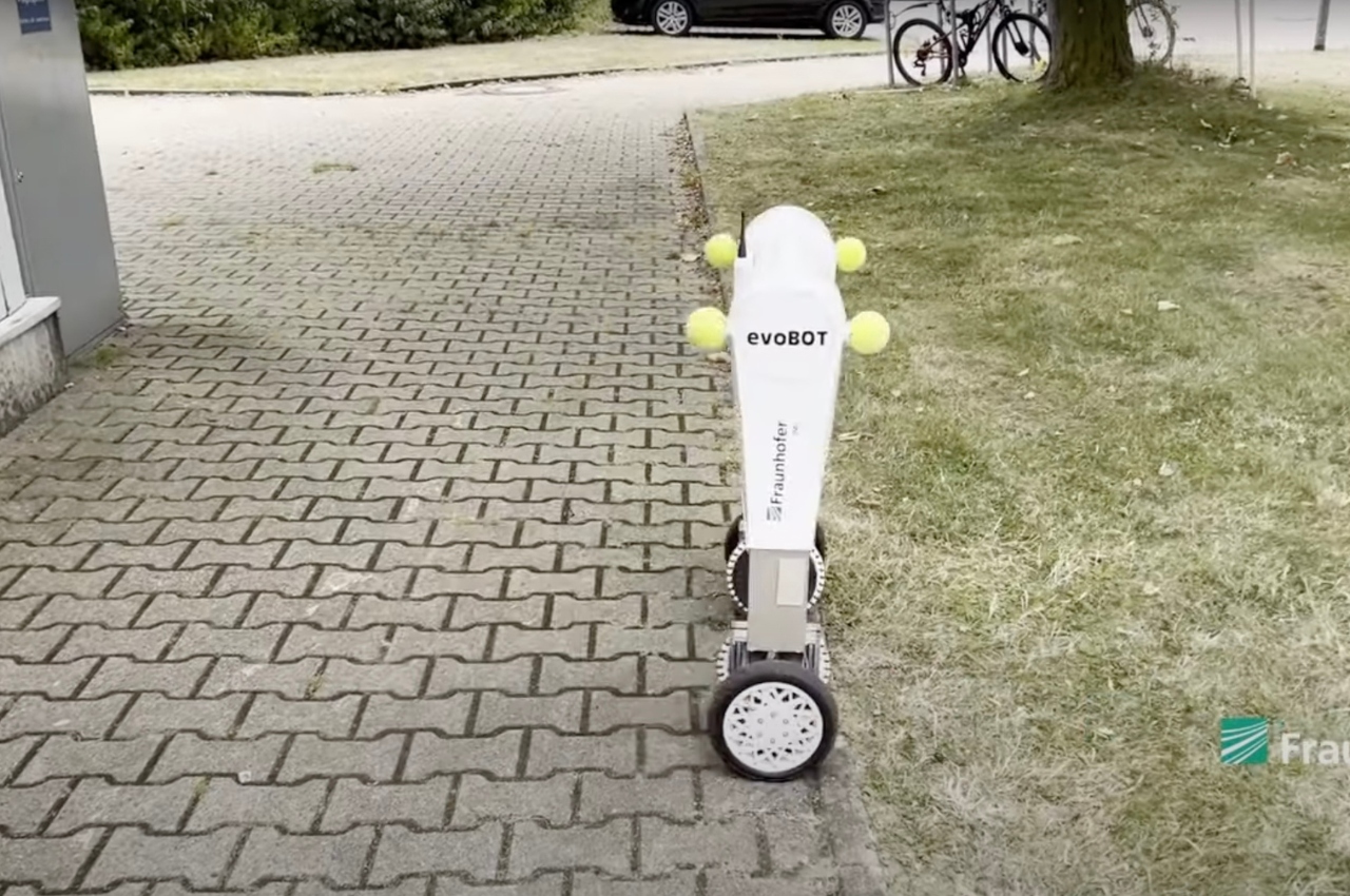 evoBO，robot，science and technology，innovate，Industrial robot，Two-wheeled robot，balance，