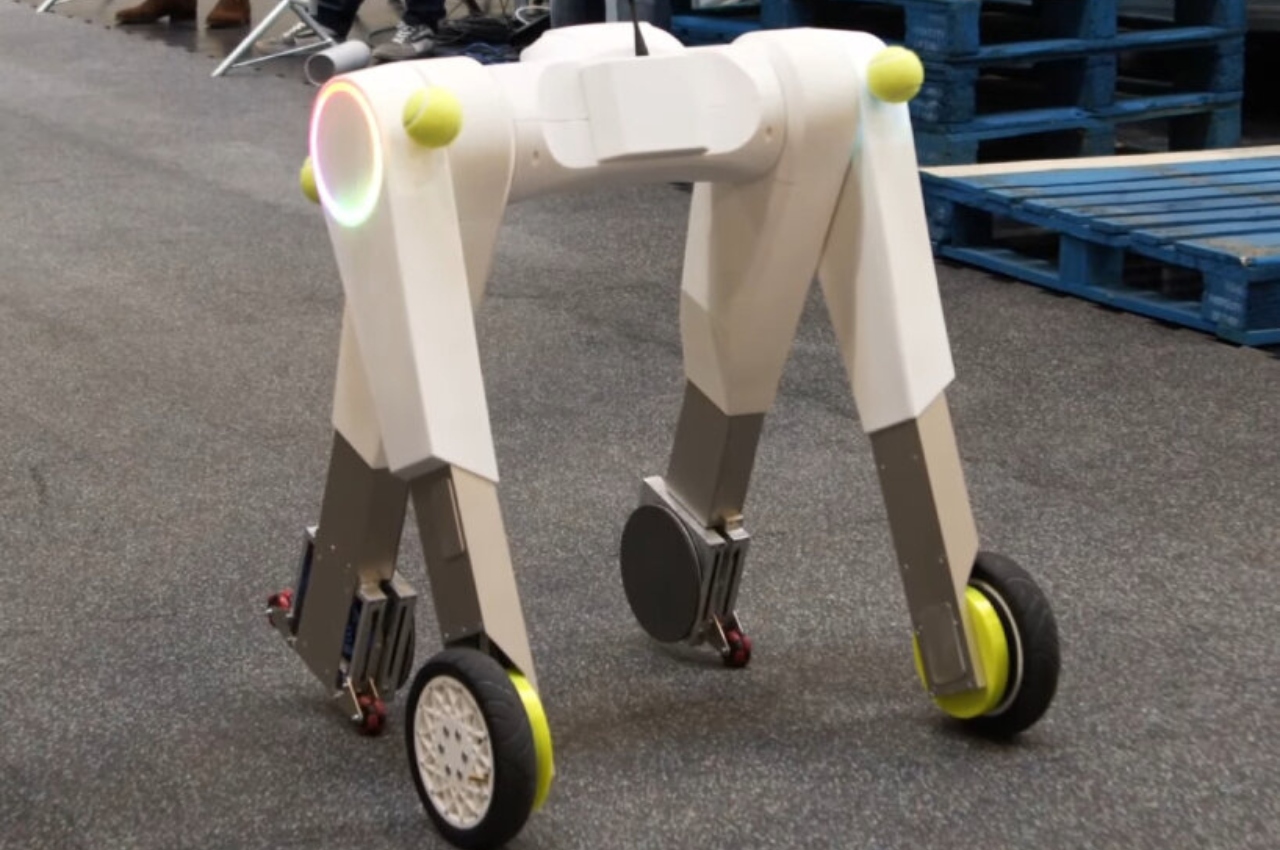 evoBO，robot，science and technology，innovate，Industrial robot，Two-wheeled robot，balance，