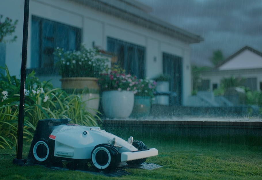 Mowing robot，4WD，Songling，