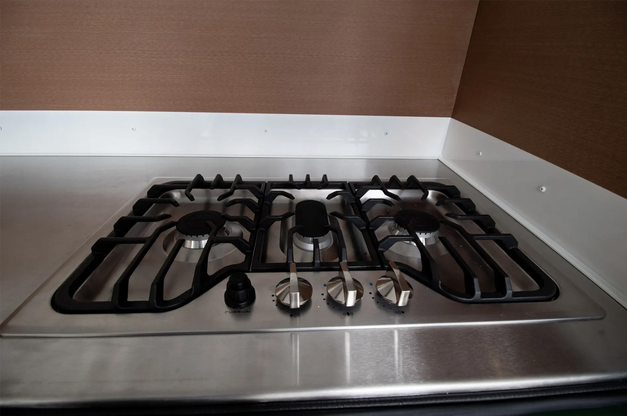 Touring car，Appearance design，Cool，trailer，