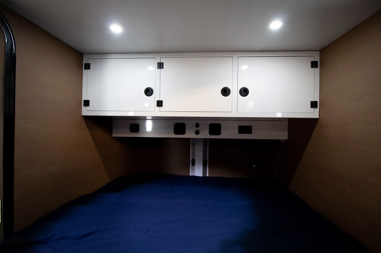 Touring car，Appearance design，Cool，trailer，