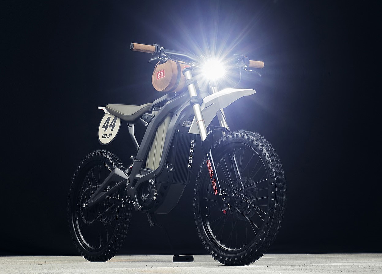 nike，legendary small dragon with horns，Light bee，Electric vehicle，Off-road vehicle，