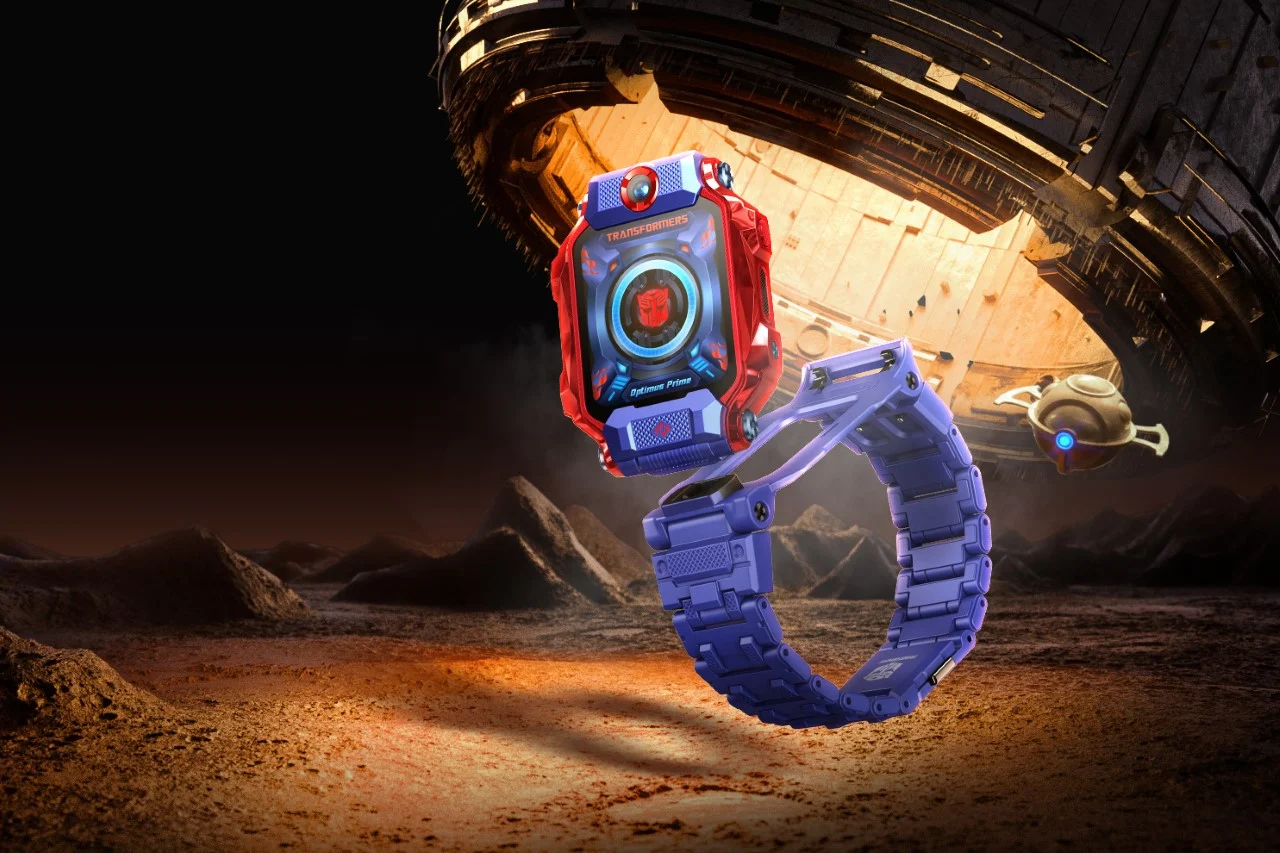 intelligence，Wrist watch，children，Transformers，Appearance design，delicate，