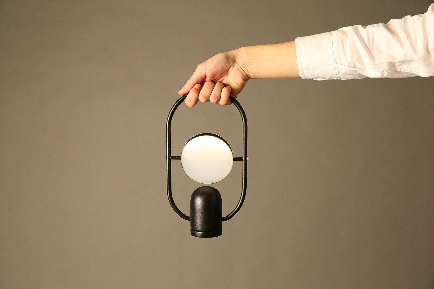 product design，black，lamps and lanterns，LO LAMP，