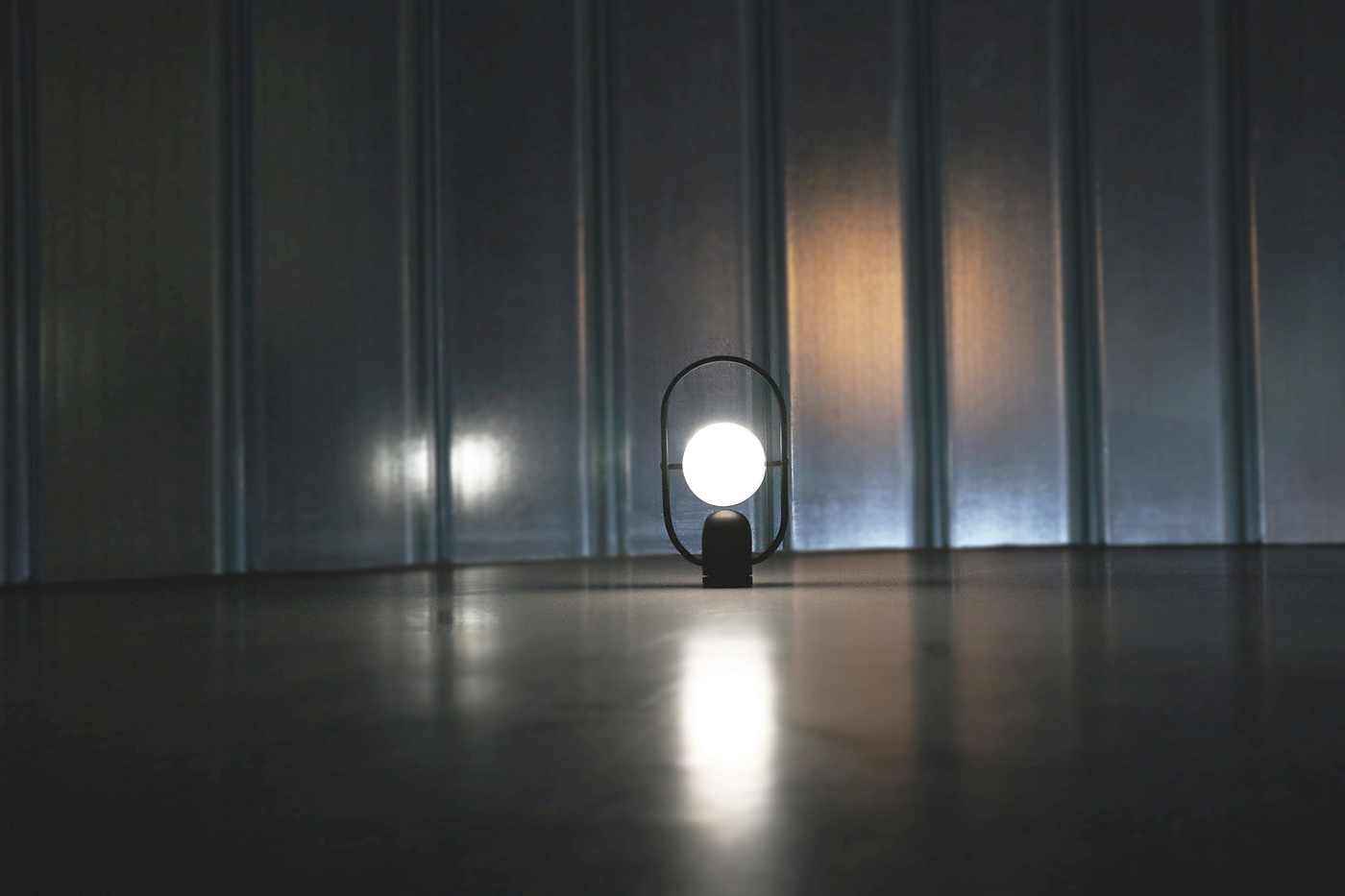 product design，black，lamps and lanterns，LO LAMP，