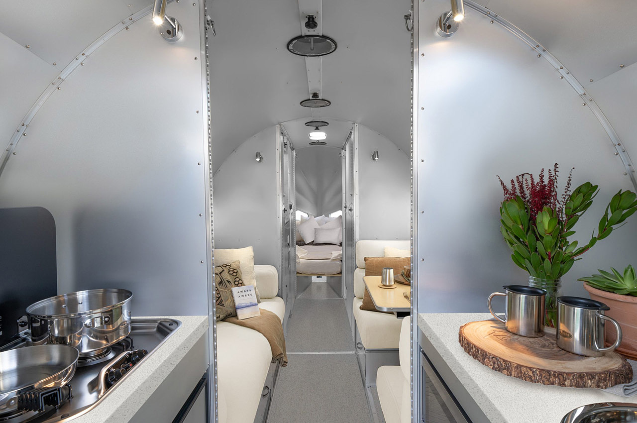 Touring car，Automobile design，product design，travel，vehicle，RV design，BOWLUS HERITAGE，