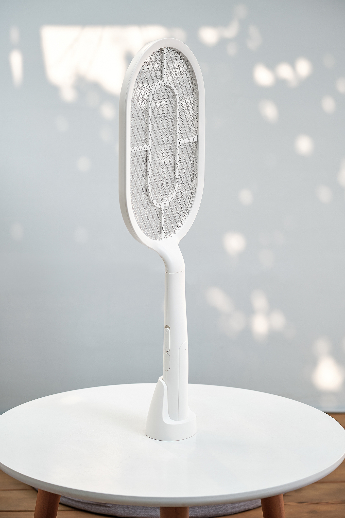 Electric mosquito racket，