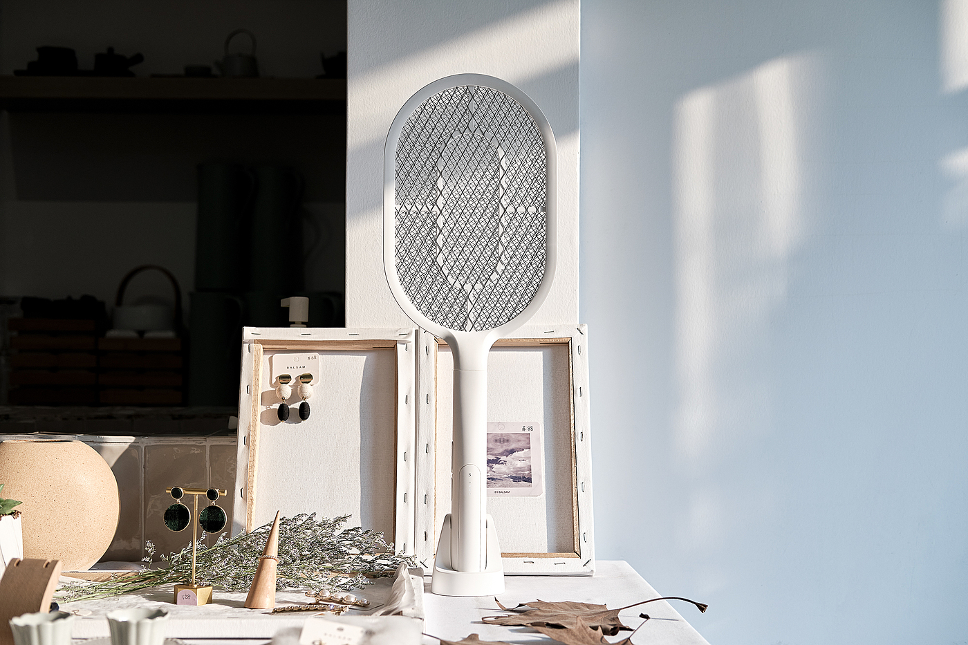 Electric mosquito racket，