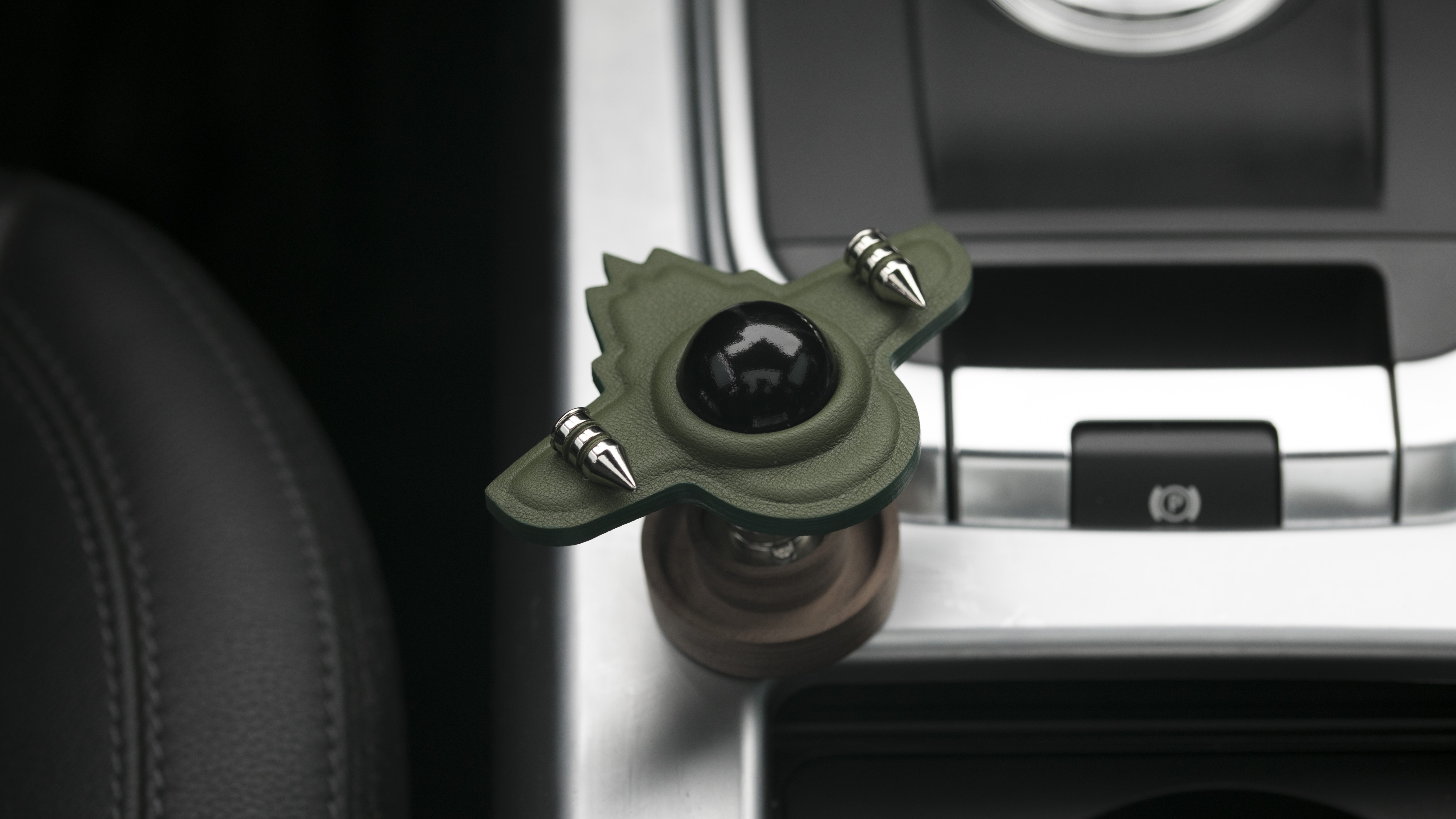 Leather goods，product design，vehicle，Aromatherapy，