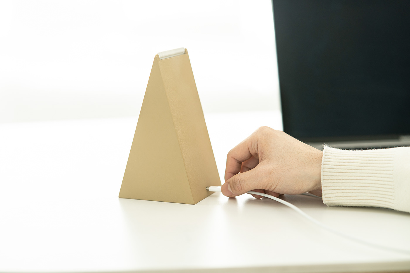 product design，Appearance design，wireless charger ，