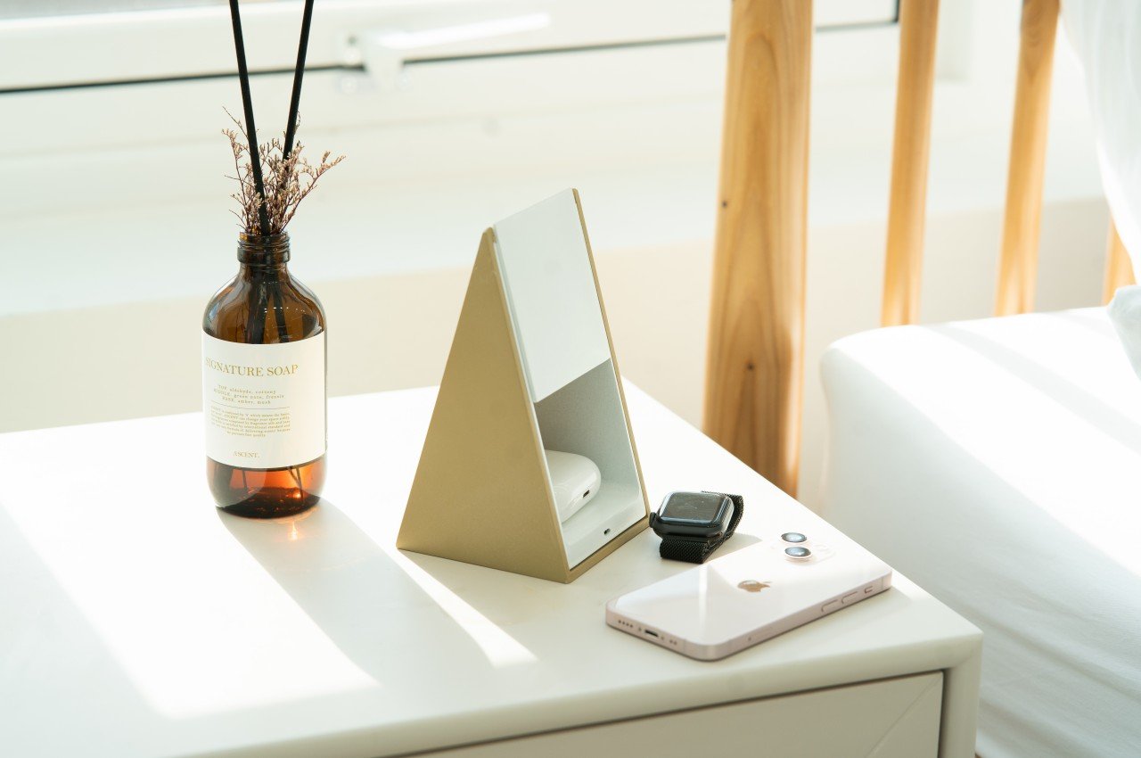 Wireless charging，Tri-charge，MagSafe，conceptual design，wireless charger ，