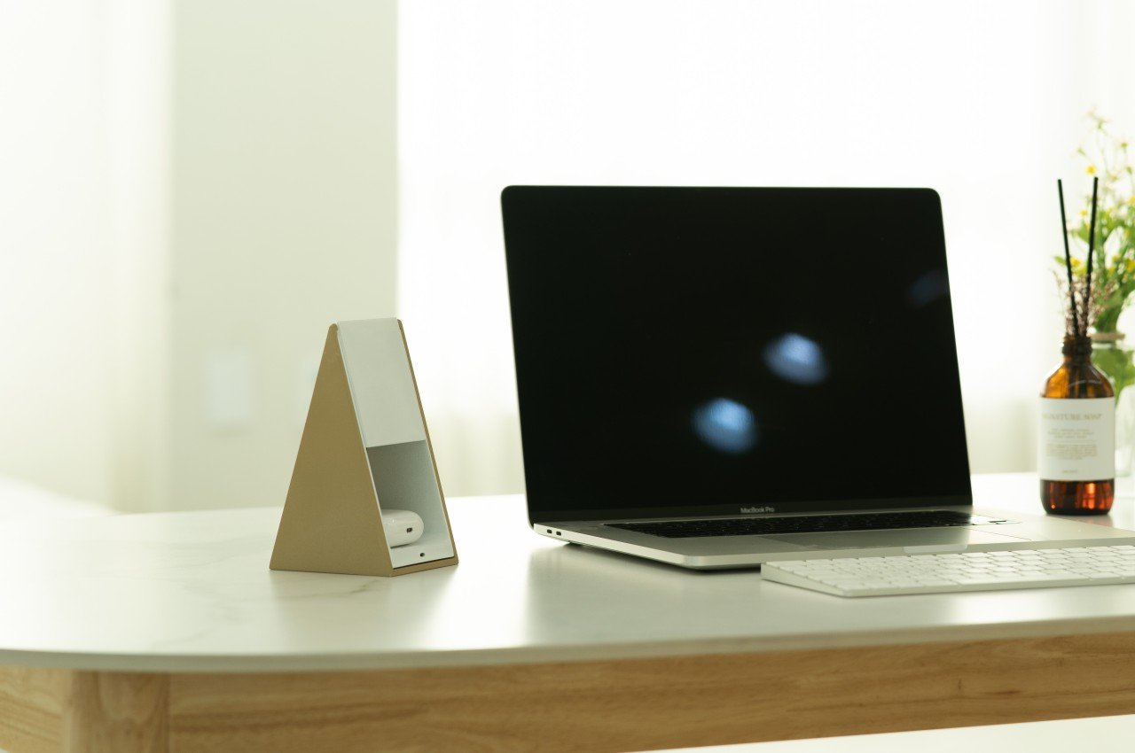 Wireless charging，Tri-charge，MagSafe，conceptual design，wireless charger ，