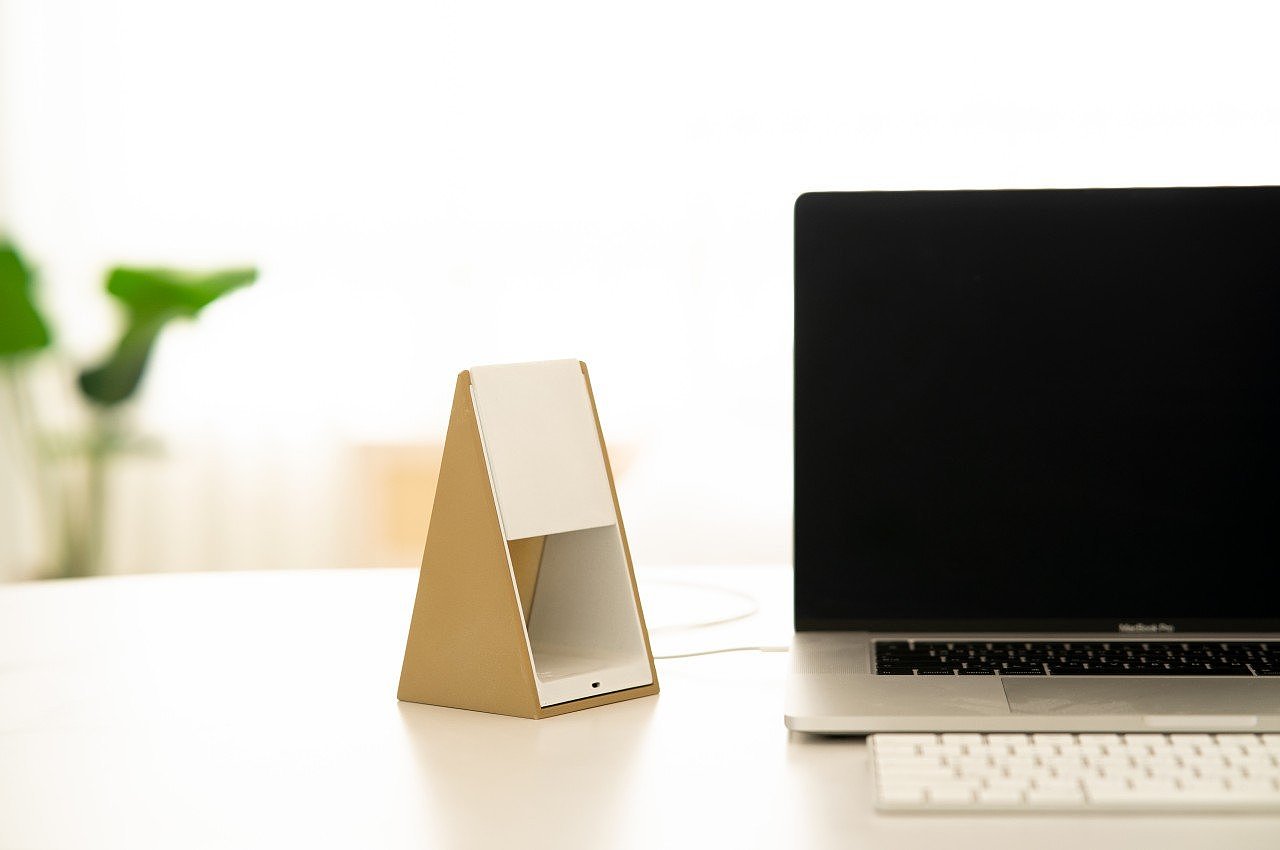 Wireless charging，Tri-charge，MagSafe，conceptual design，wireless charger ，