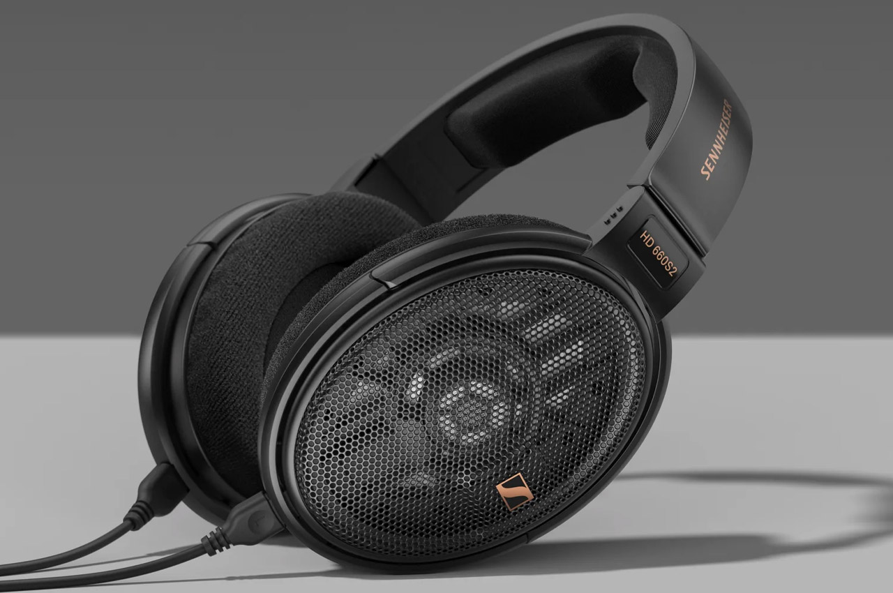 headset，Appearance design，Cool，Sennheiser，