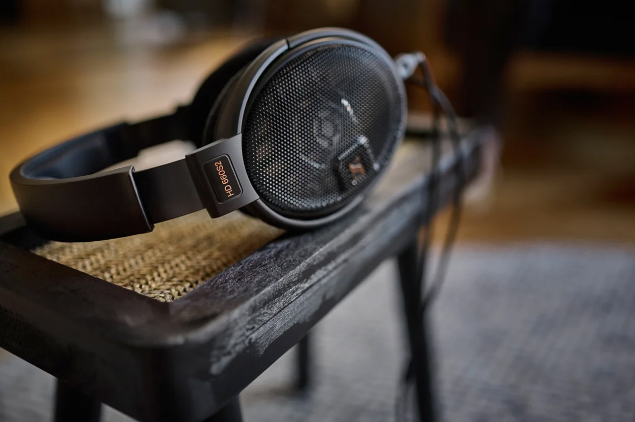 headset，Appearance design，Cool，Sennheiser，