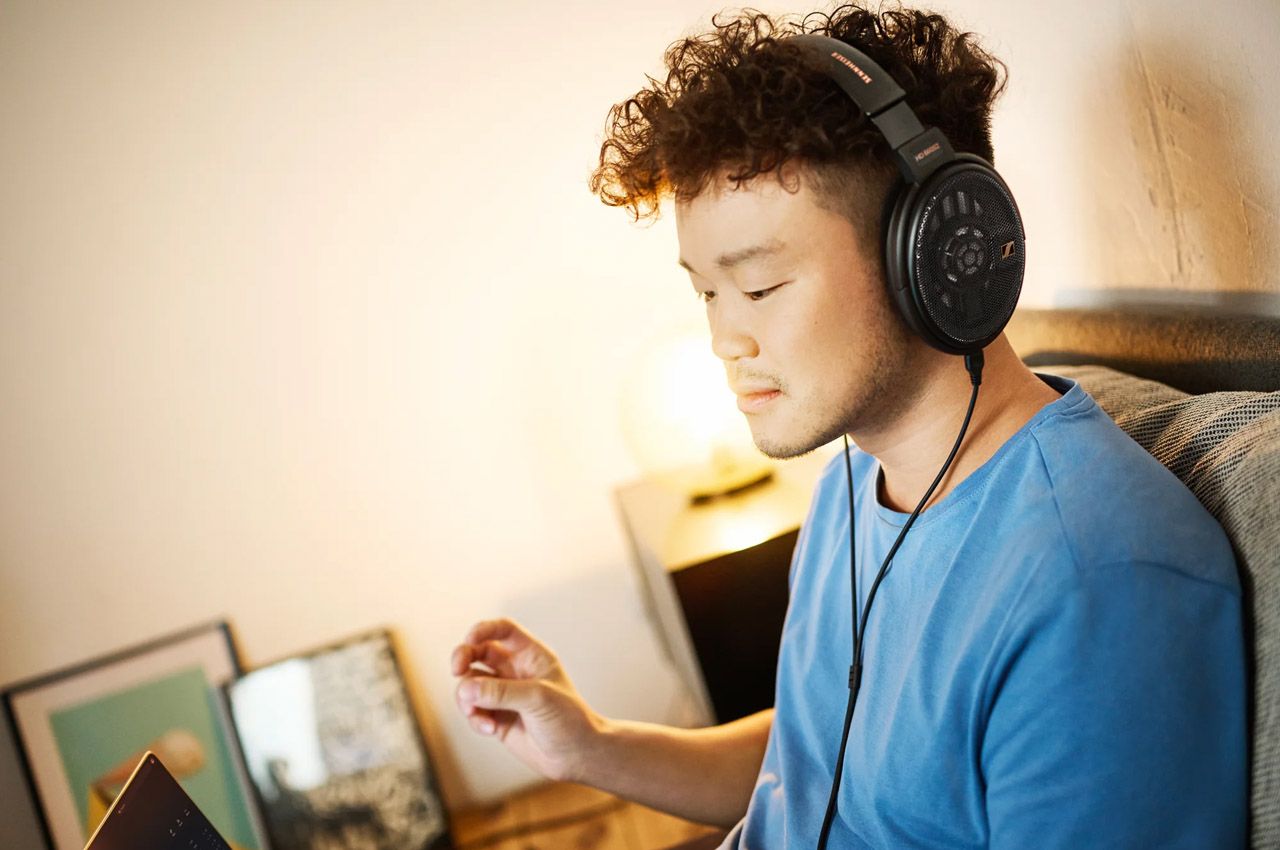 headset，Appearance design，Cool，Sennheiser，