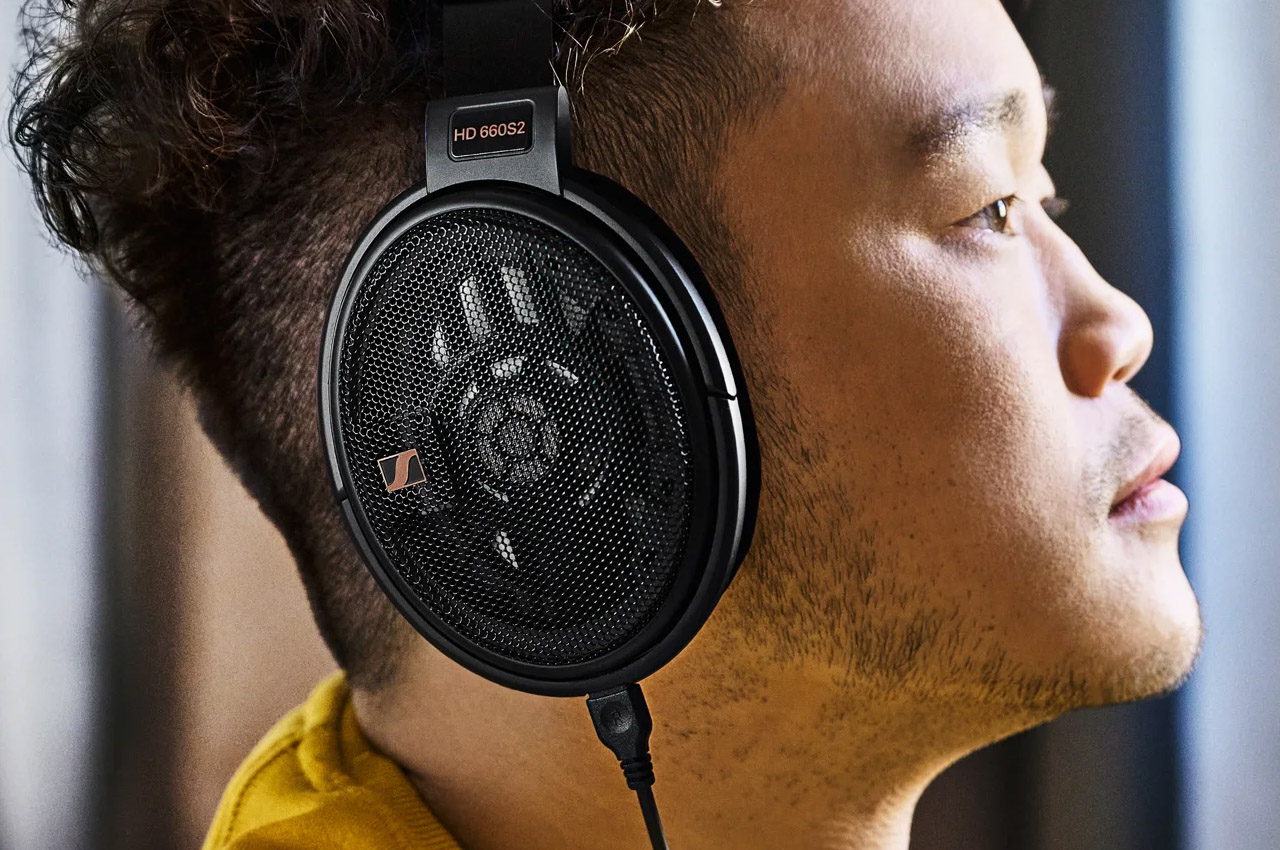 headset，Appearance design，Cool，Sennheiser，