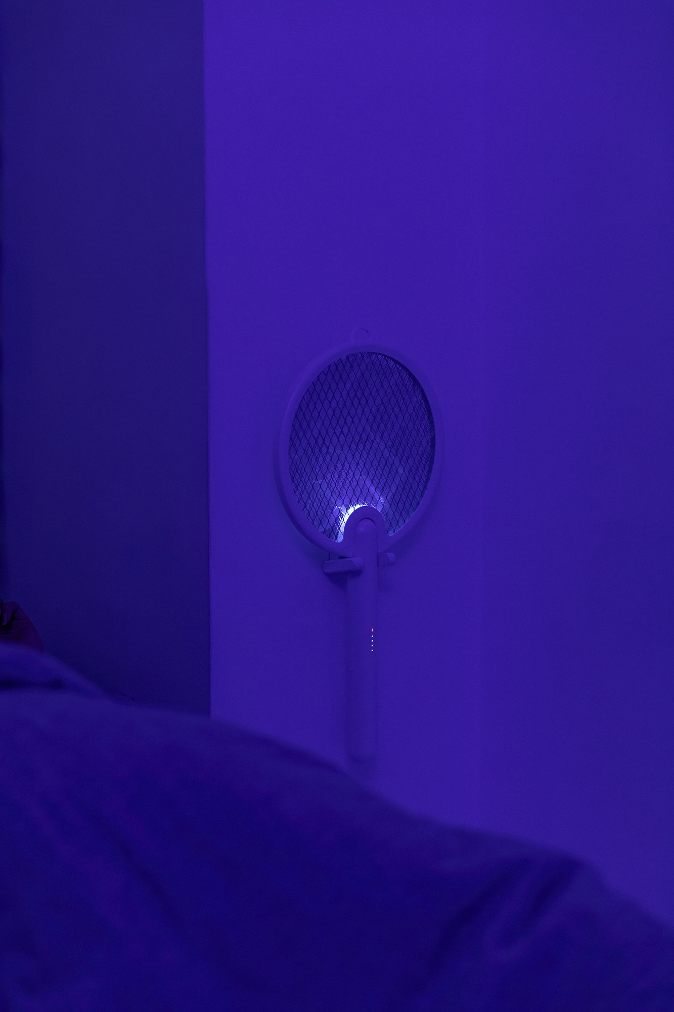 Electric mosquito racket，