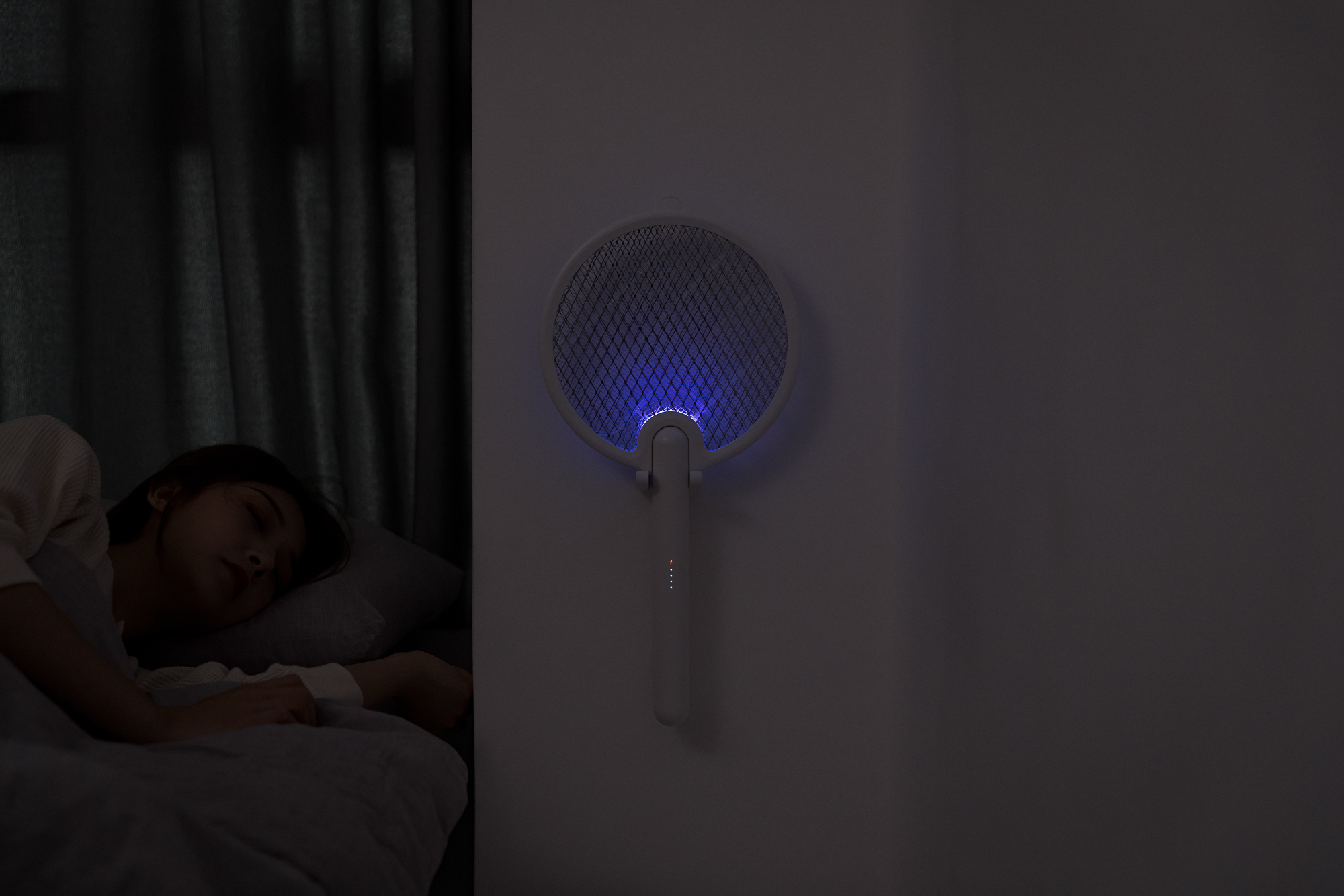 Electric mosquito racket，