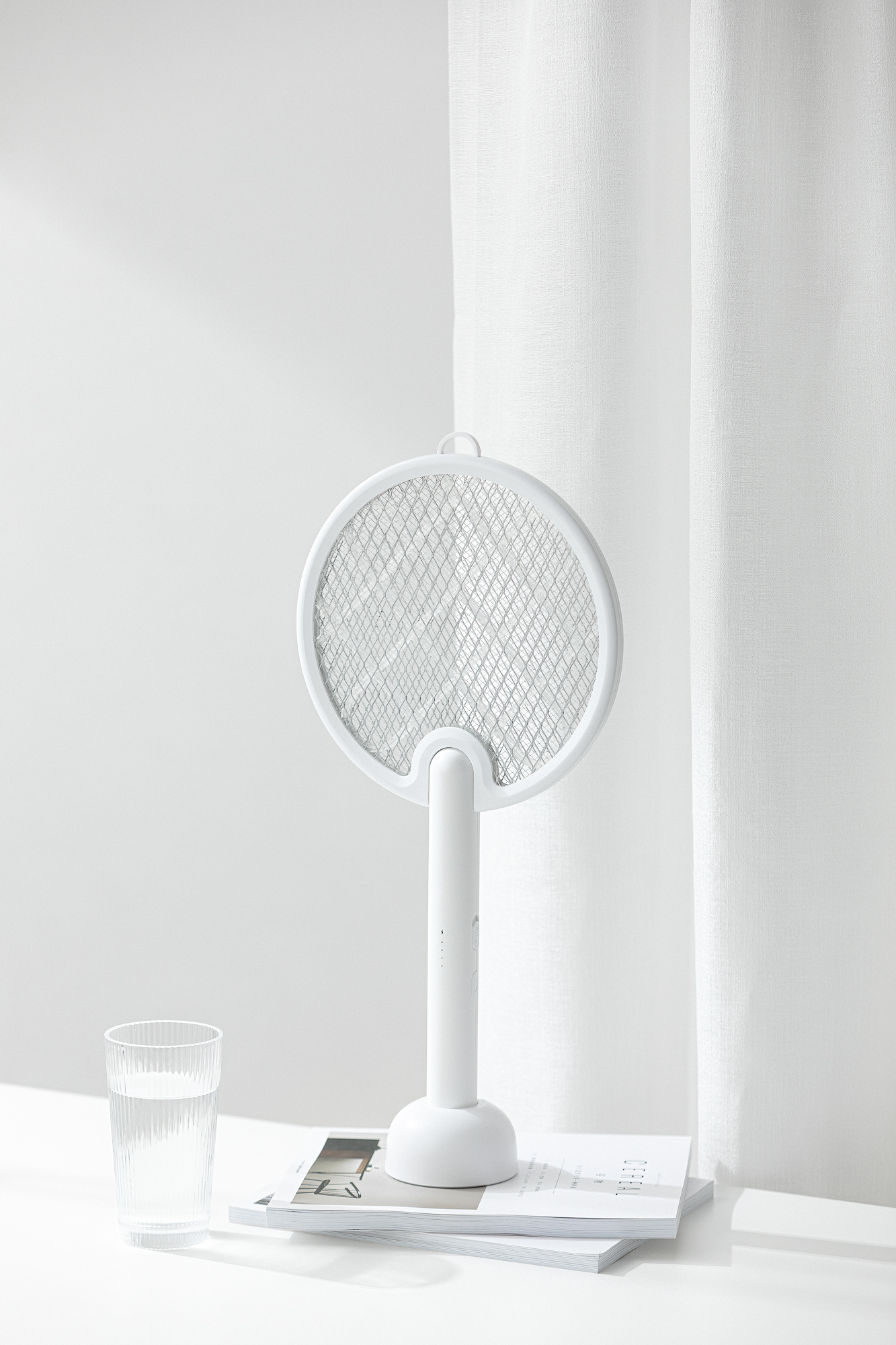 Electric mosquito racket，