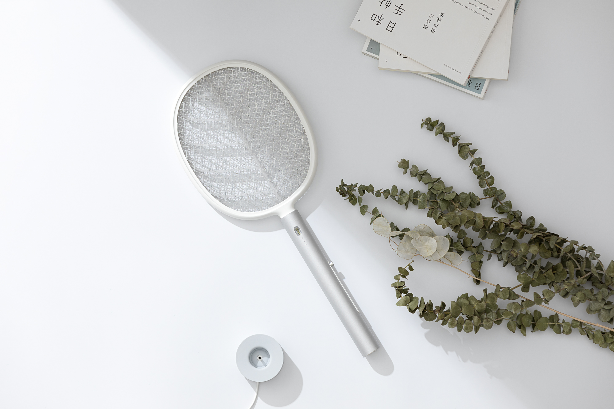 Electric mosquito racket，