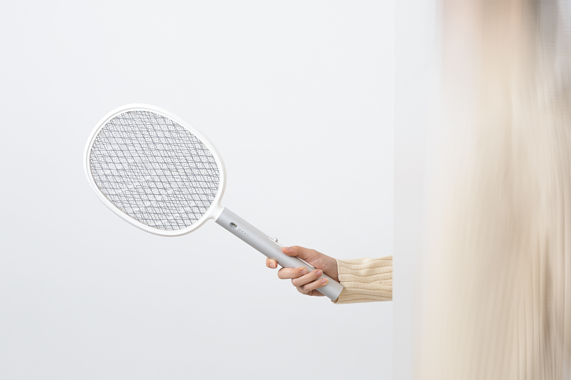 Electric mosquito racket，