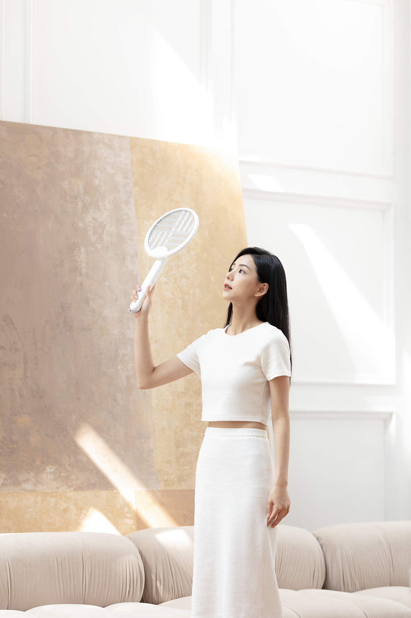 Electric mosquito racket，