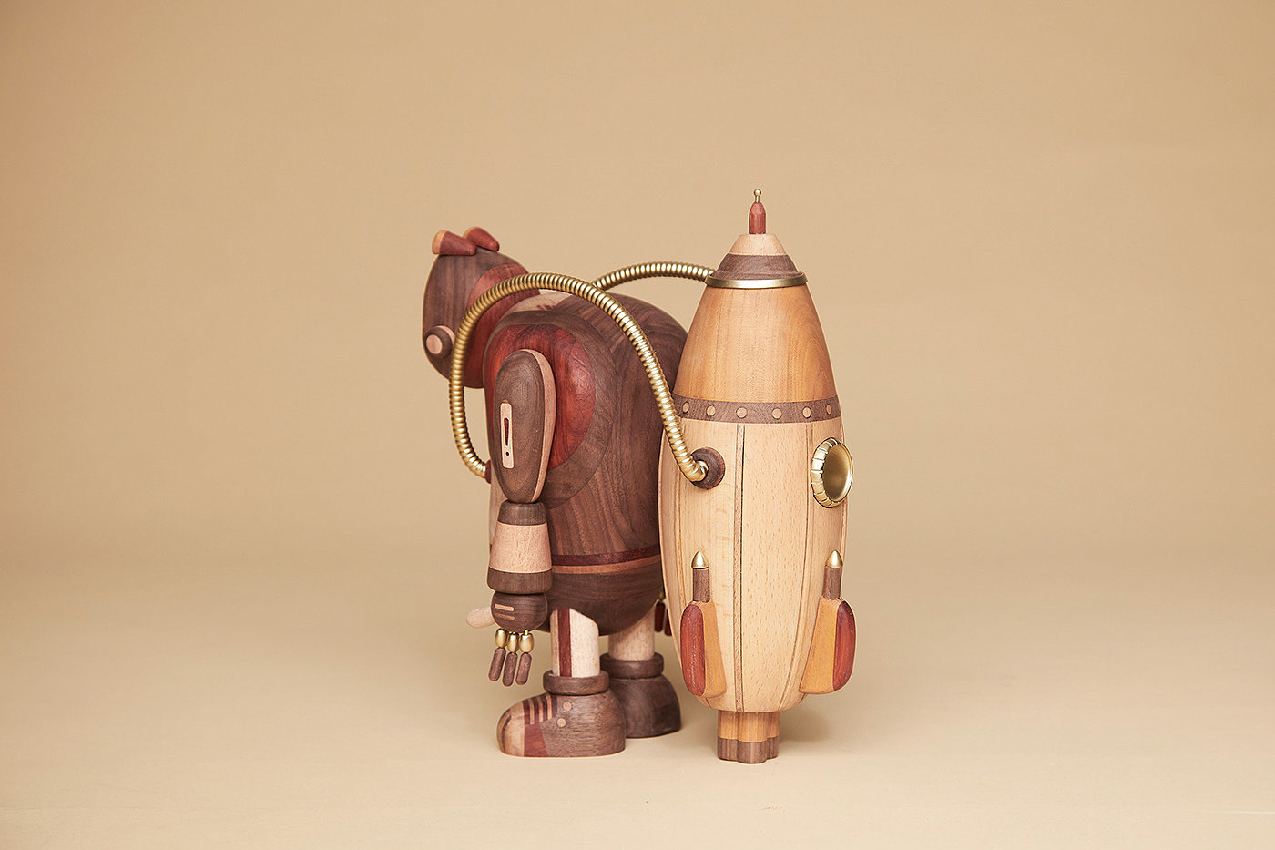 workmanship，wood，robot，Outside Robot，Toy design，Toys，