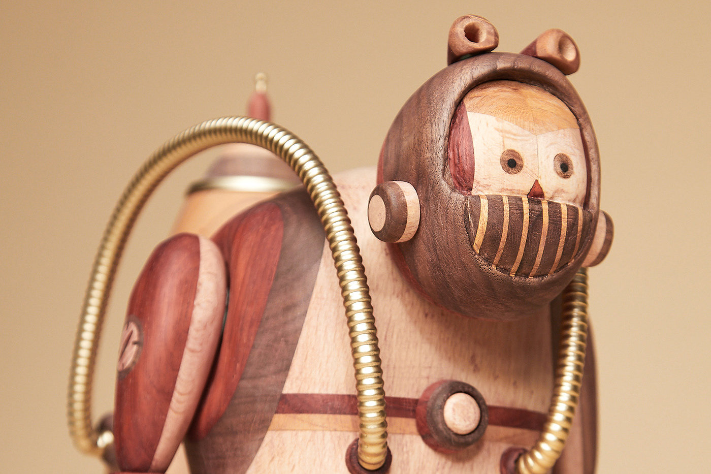 workmanship，wood，robot，Outside Robot，Toy design，Toys，