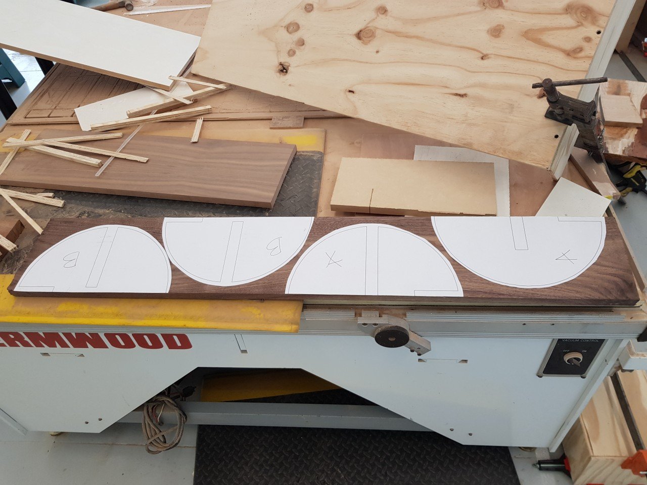 Desk lamp，Table lamp design，lamp，Saturn，conceptual design，Saturn，