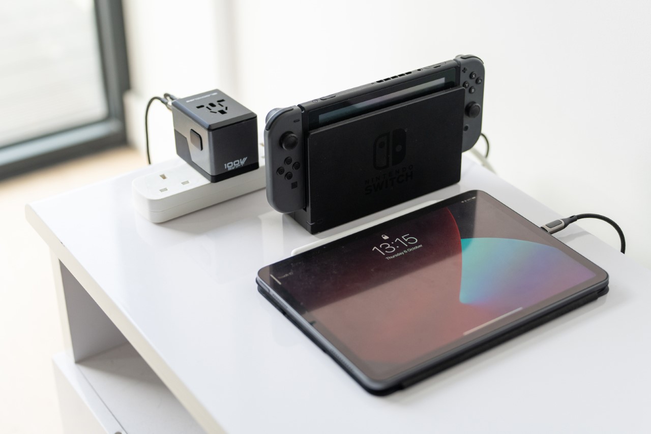 Charger，Swift，electronic product，Electronic accessories，