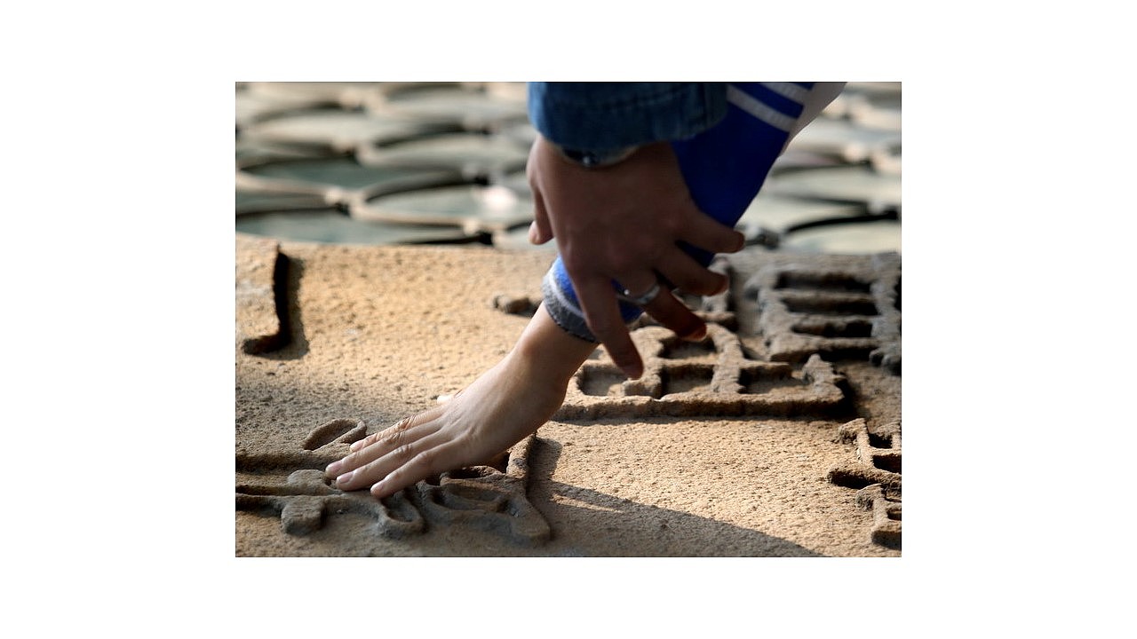 Visually impaired people，Products for the Blind，Blind People Learn to Write Chinese Characters Board，blind，Learning Chinese Characters，Chinese character board，Care for vulnerable groups，