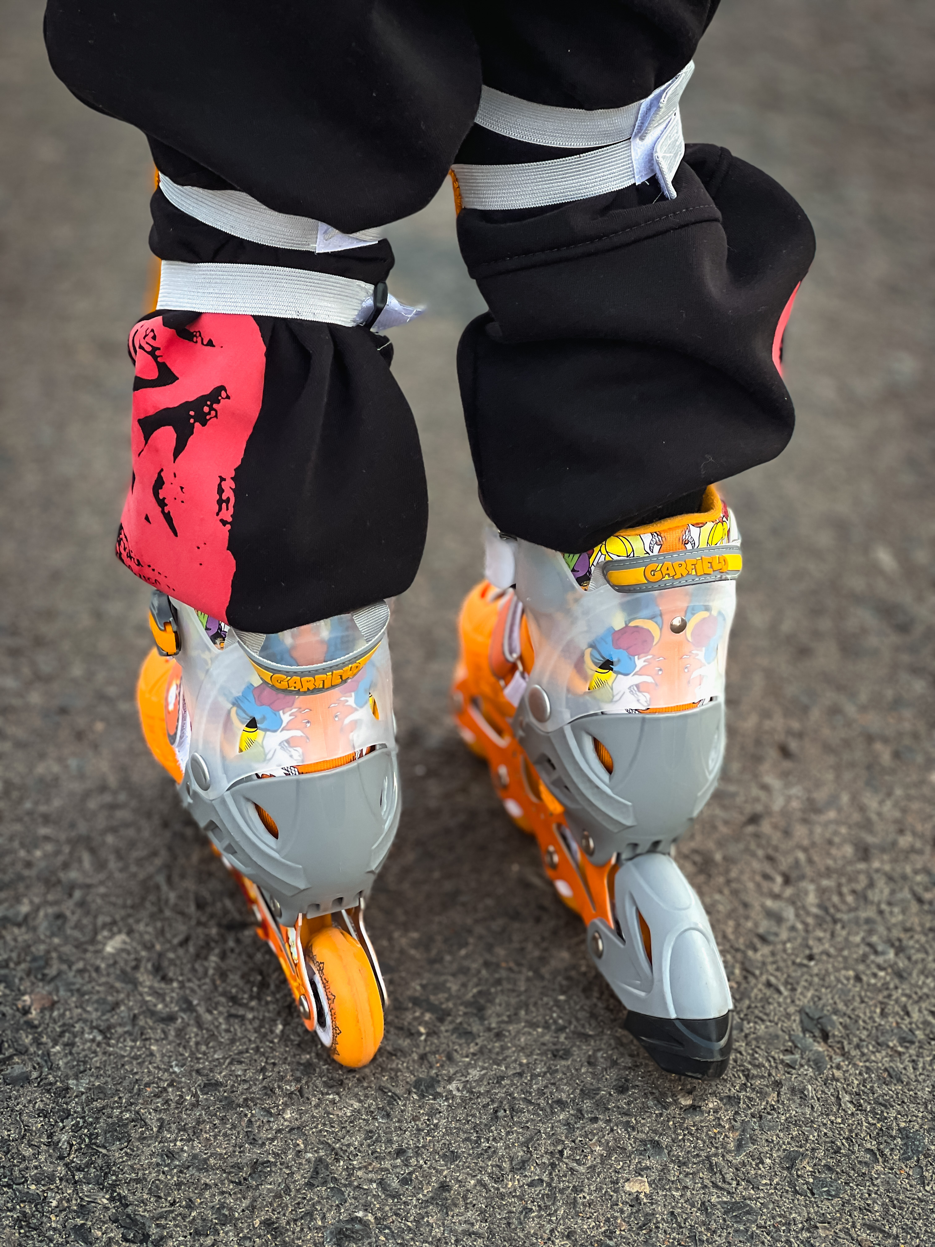 Garfield，Roller skating shoes，the skating shoes，Roller skates，
