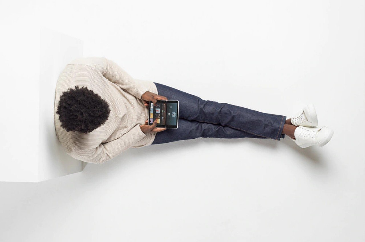 mobile phone，Folding mobile phone，industrial design，product design，Microsoft，Surface Duo，