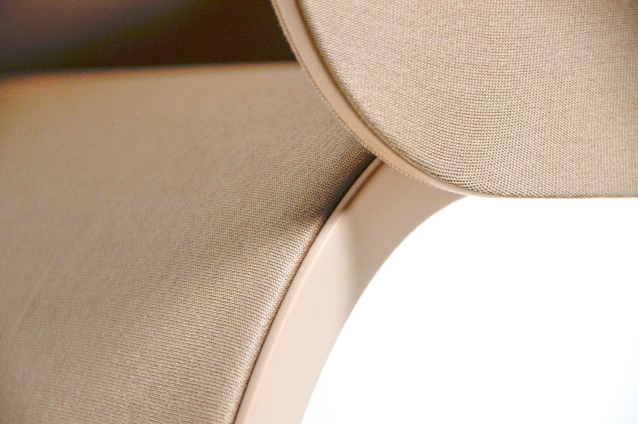 chair，Appearance design，delicate，speaker，