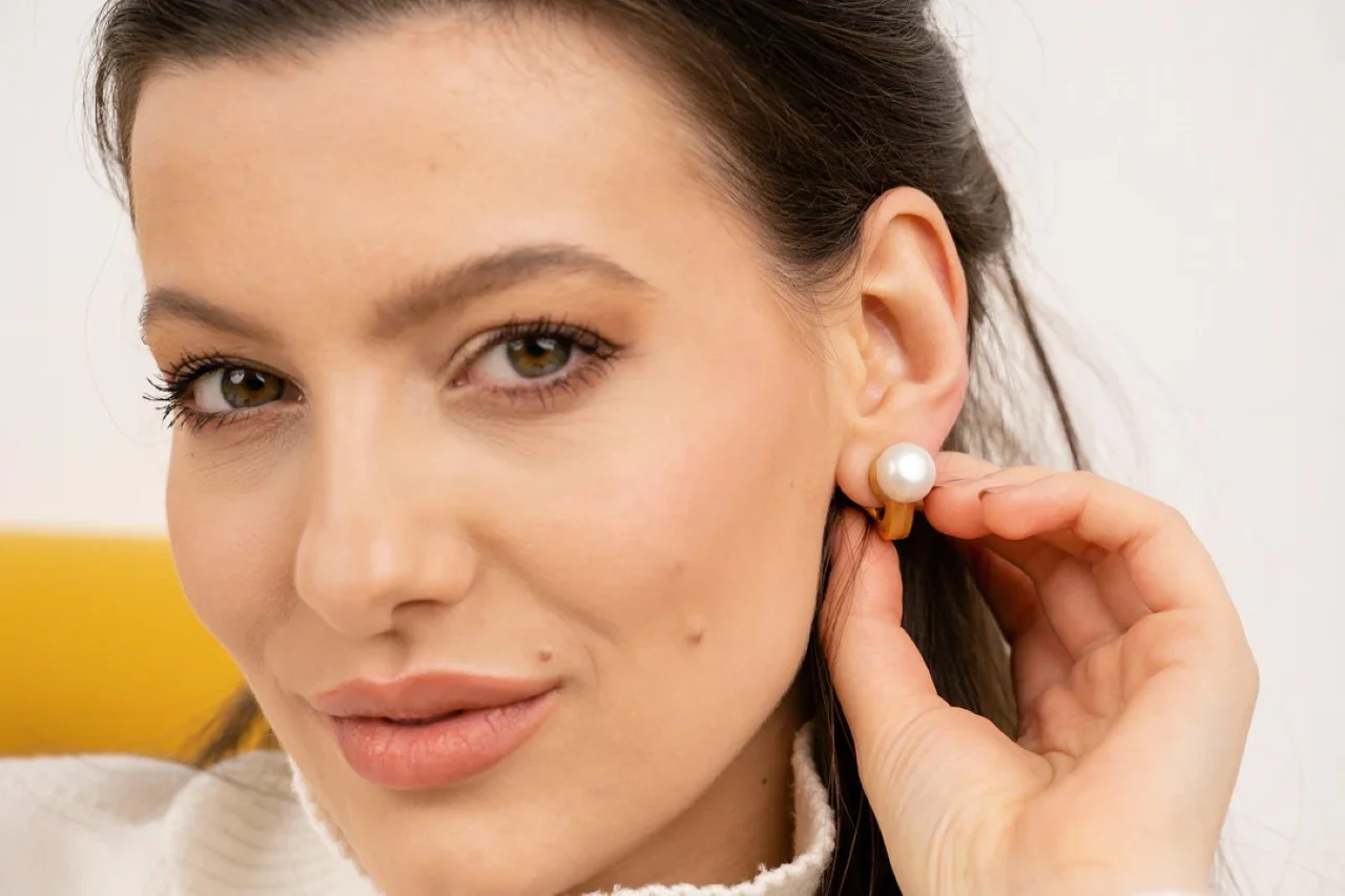 Earrings，Earplugs，fashion，Appearance design，delicate，