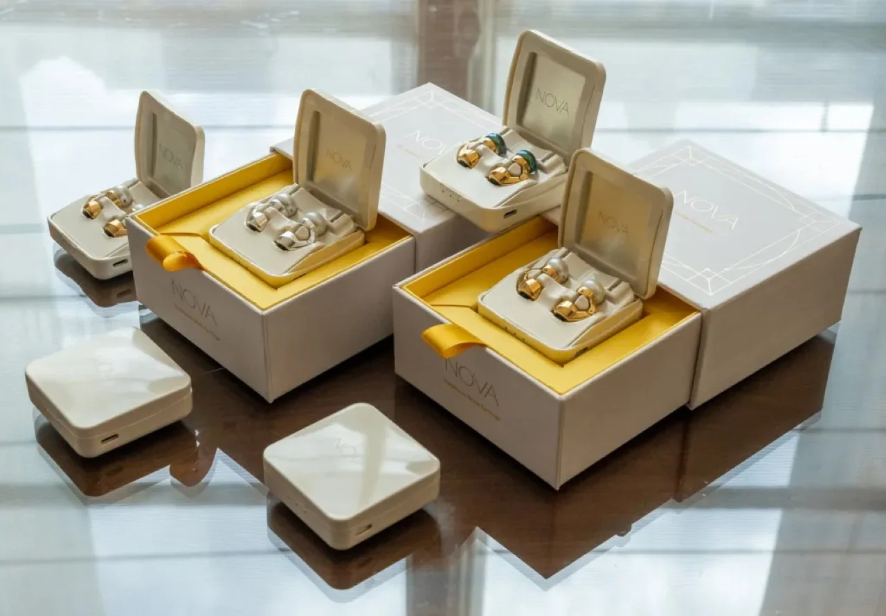 Earrings，Earplugs，fashion，Appearance design，delicate，